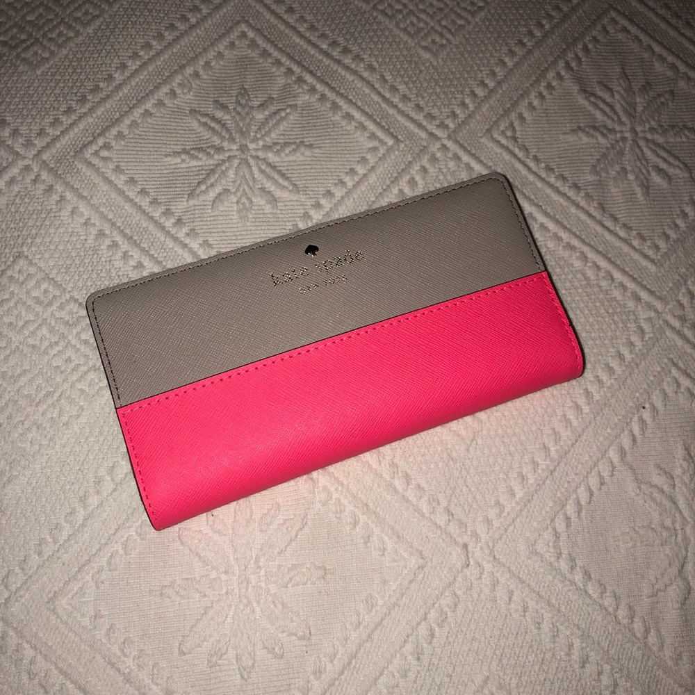 Kate Spade Stacy Bi Fold Wallet